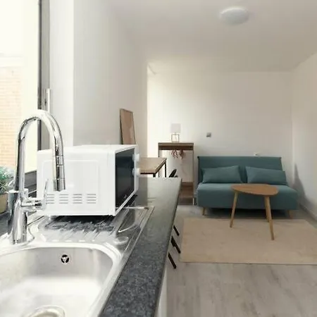 La Jeanne D'arc 2, - France טרואה